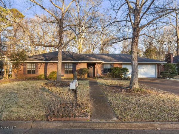 102 Sunline Drive, Brandon, MS 39042