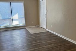 615 Carter Ln.  photo 4