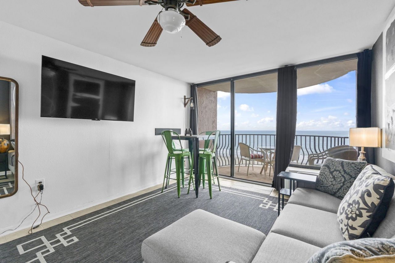 2406 N Ocean Blvd. Photo 8