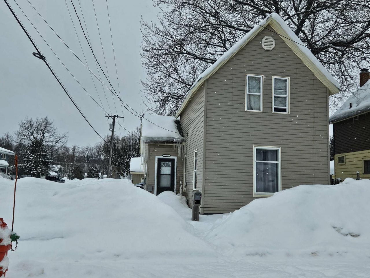 1612 Minneapolis St, Sault Sainte Marie, MI 49783 Main Photo