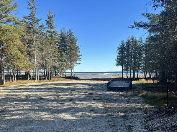 882 E Huron DR, Bois Blanc, MI 49775