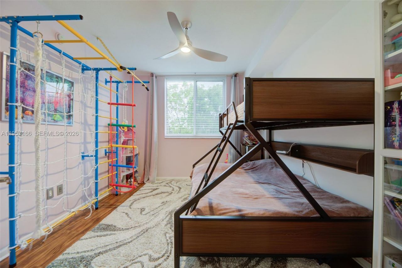 2775 NE 187th St , Unit 215, Aventura, FL 33180 Photo