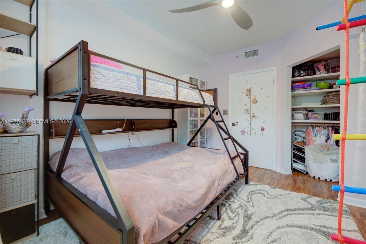 2775 NE 187th St , Unit 215, Aventura, FL 33180 Photo