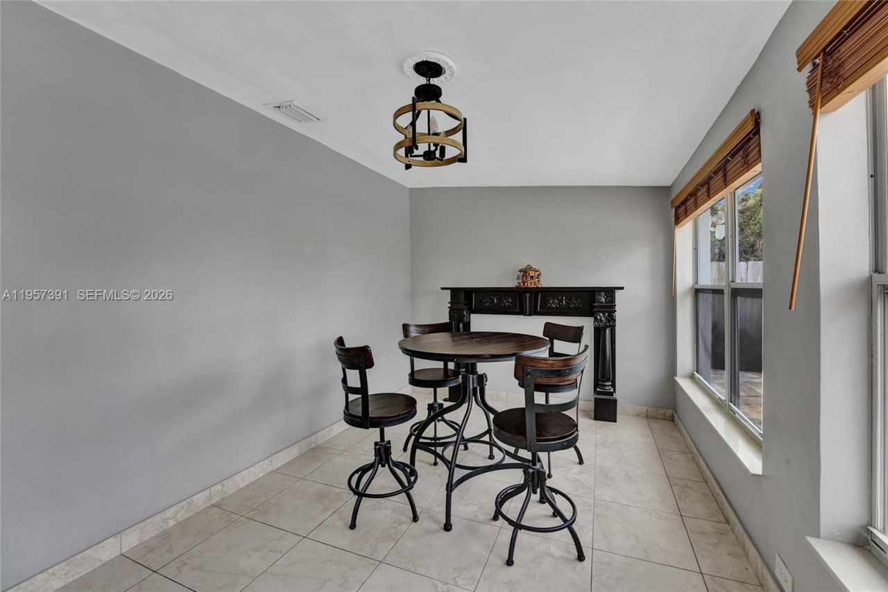 1121 Guava Isle, Fort Lauderdale, FL 33315 Photo