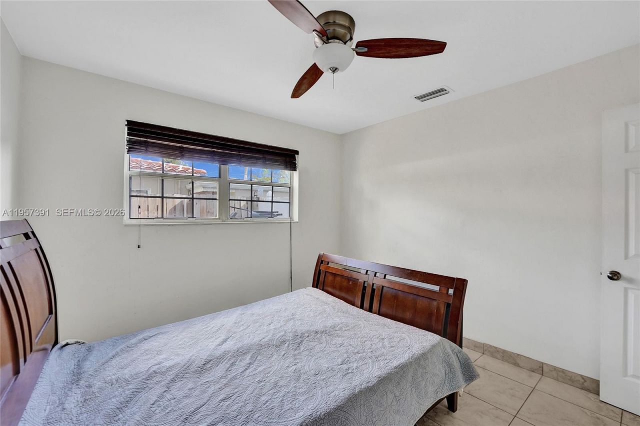 1121 Guava Isle, Fort Lauderdale, FL 33315 Photo