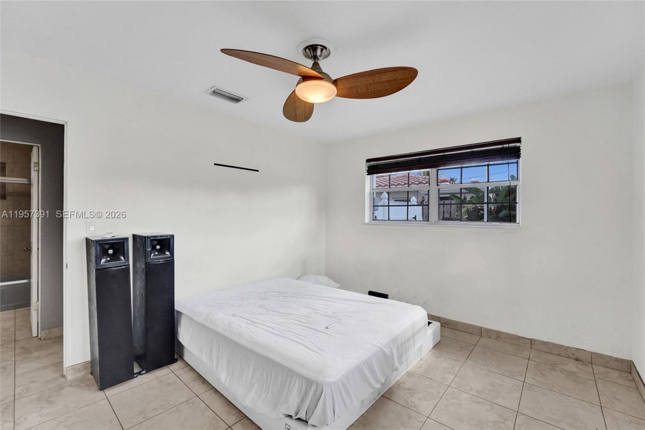 1121 Guava Isle, Fort Lauderdale, FL 33315 Photo