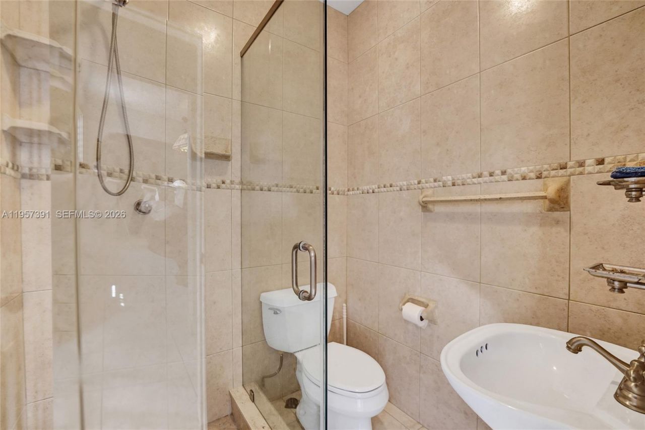 1121 Guava Isle, Fort Lauderdale, FL 33315 Photo