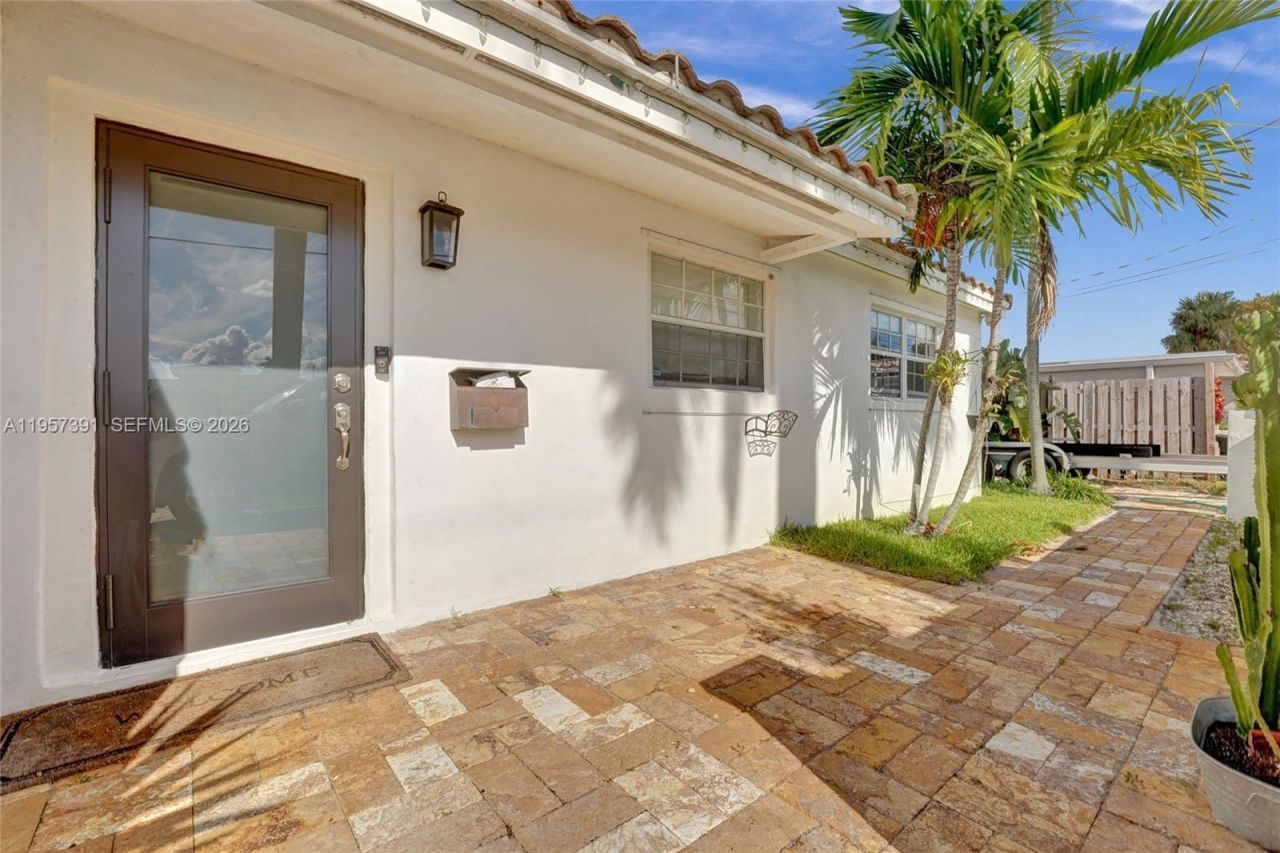 1121 Guava Isle, Fort Lauderdale, FL 33315 Photo