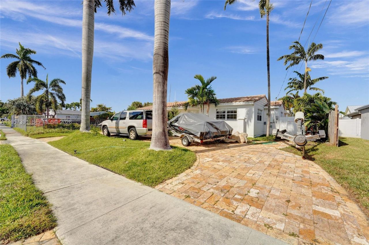 1121 Guava Isle, Fort Lauderdale, FL 33315 Photo