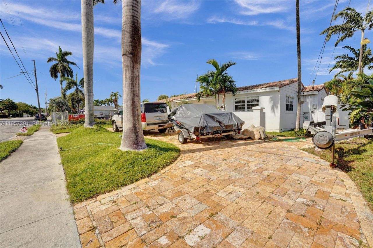 1121 Guava Isle, Fort Lauderdale, FL 33315 Photo