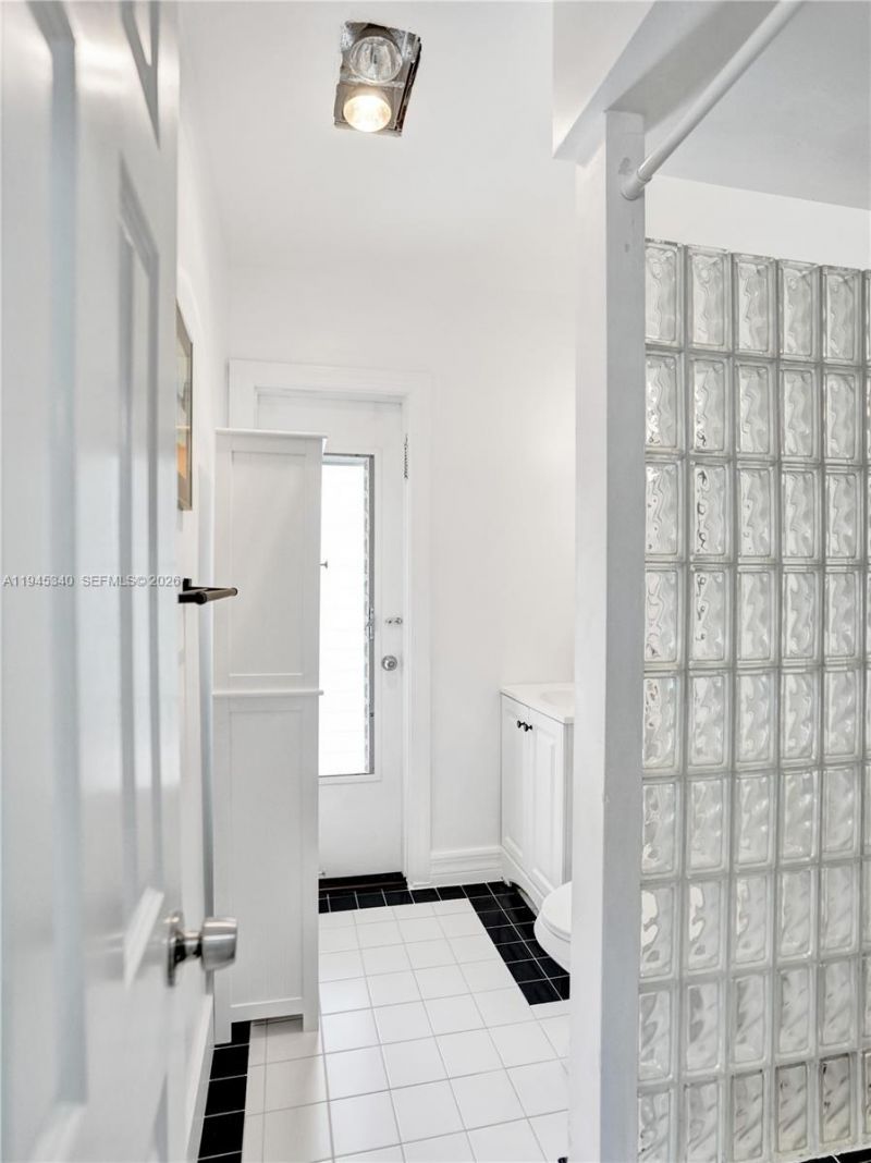 280 NE Spanish Ct, Unit 280, Boca Raton, FL 33432 Photo