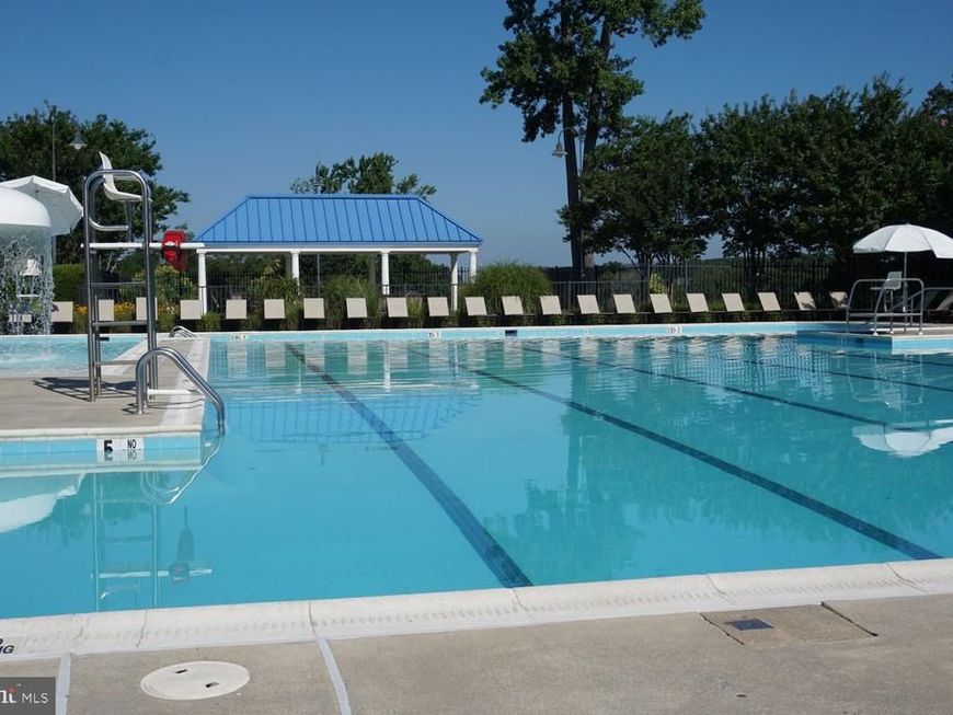 8605 Willow Leaf Lane, Odenton, MD 21113 Main Photo