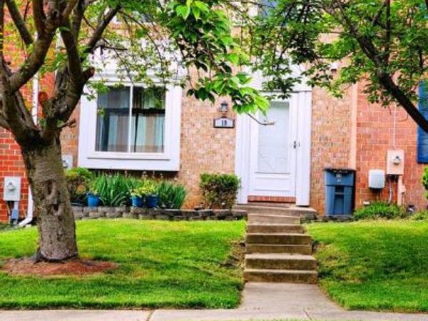 19 ISLAND RUN, CATONSVILLE, MD 21228