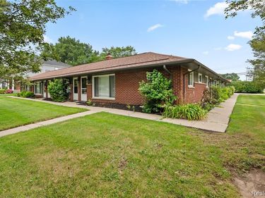 2419 Normandy Road, Royal Oak, MI 48073