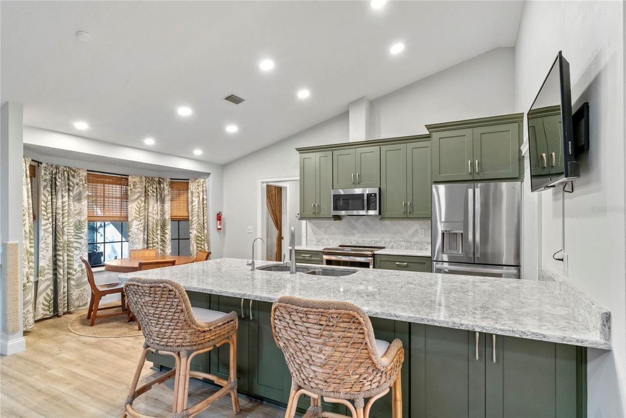 1113 Climbing Rose Drive, Orlando, FL 32818 Photo