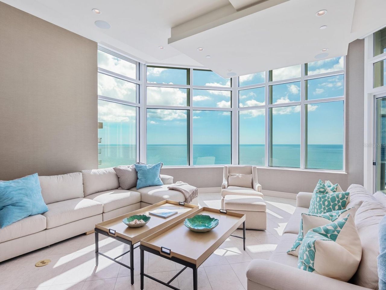 655 Longboat Club Road, Unit 1PH, Longboat Key, FL 34228 Photo