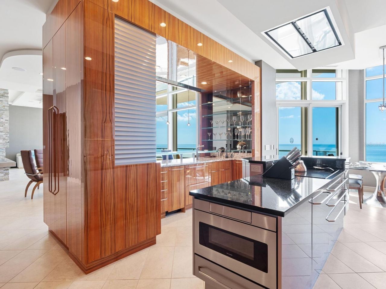 655 Longboat Club Road, Unit 1PH, Longboat Key, FL 34228 Photo