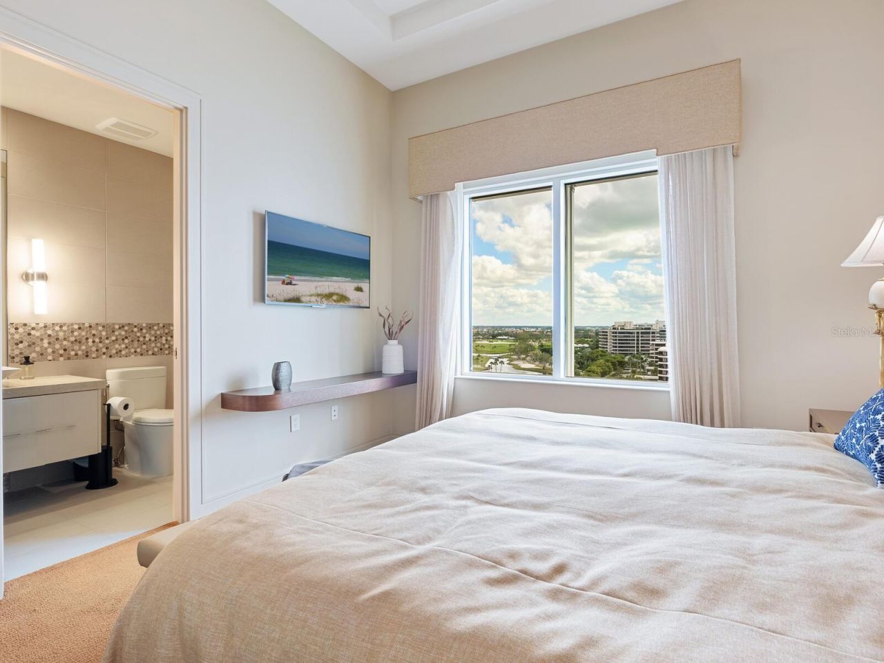 655 Longboat Club Road, Unit 1PH, Longboat Key, FL 34228 Photo