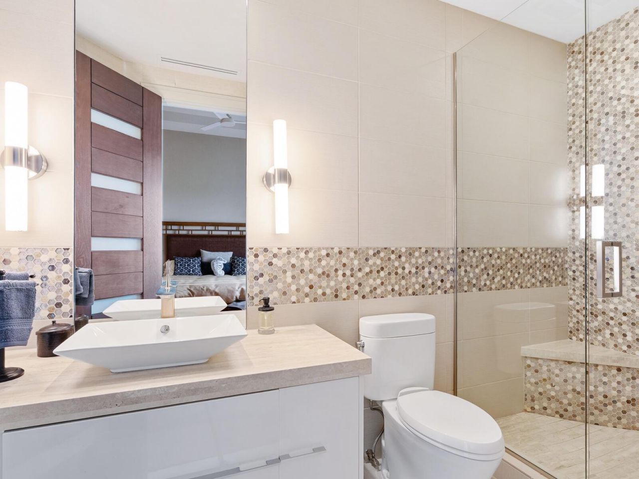 655 Longboat Club Road, Unit 1PH, Longboat Key, FL 34228 Photo