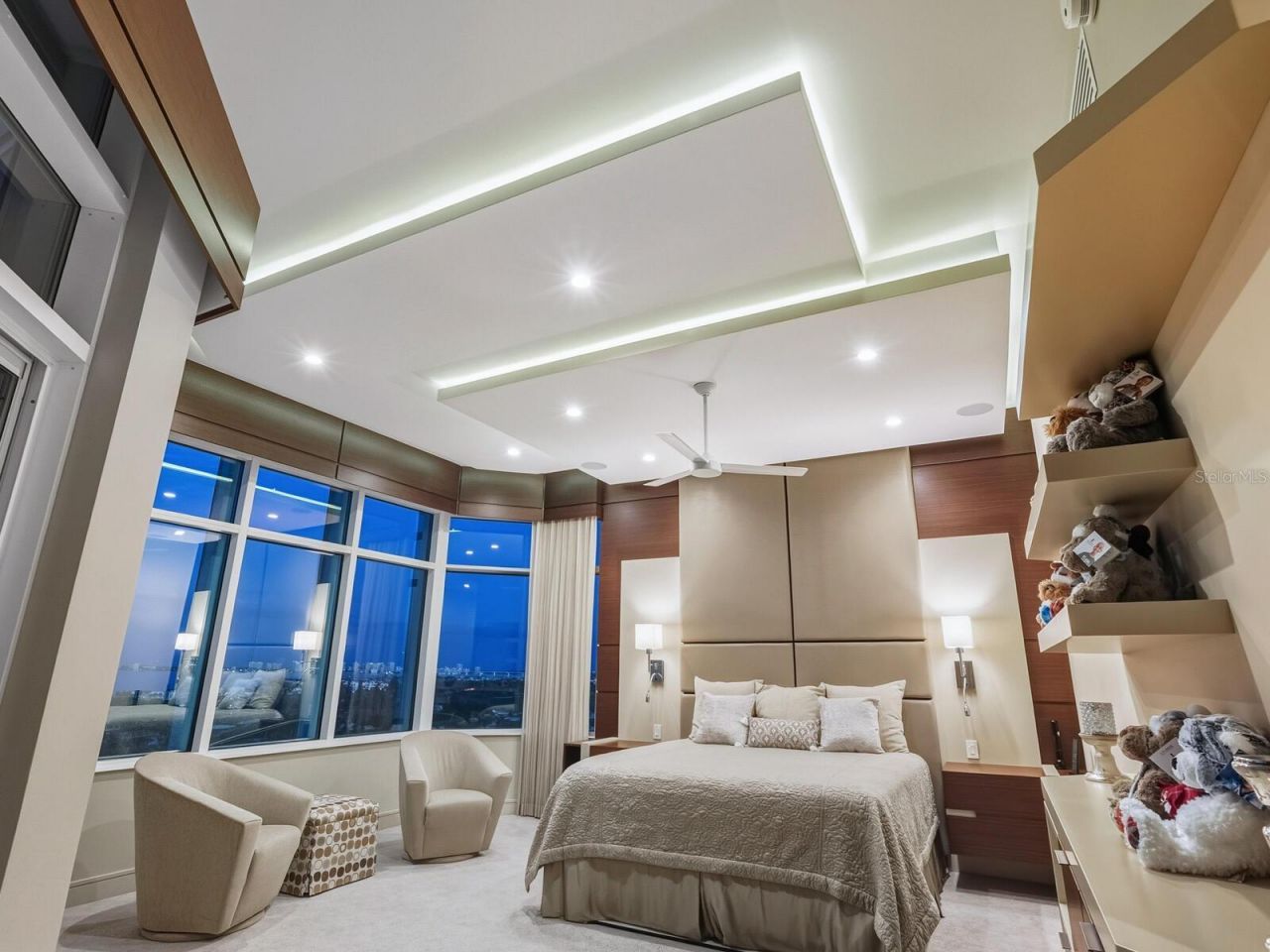 655 Longboat Club Road, Unit 1PH, Longboat Key, FL 34228 Photo