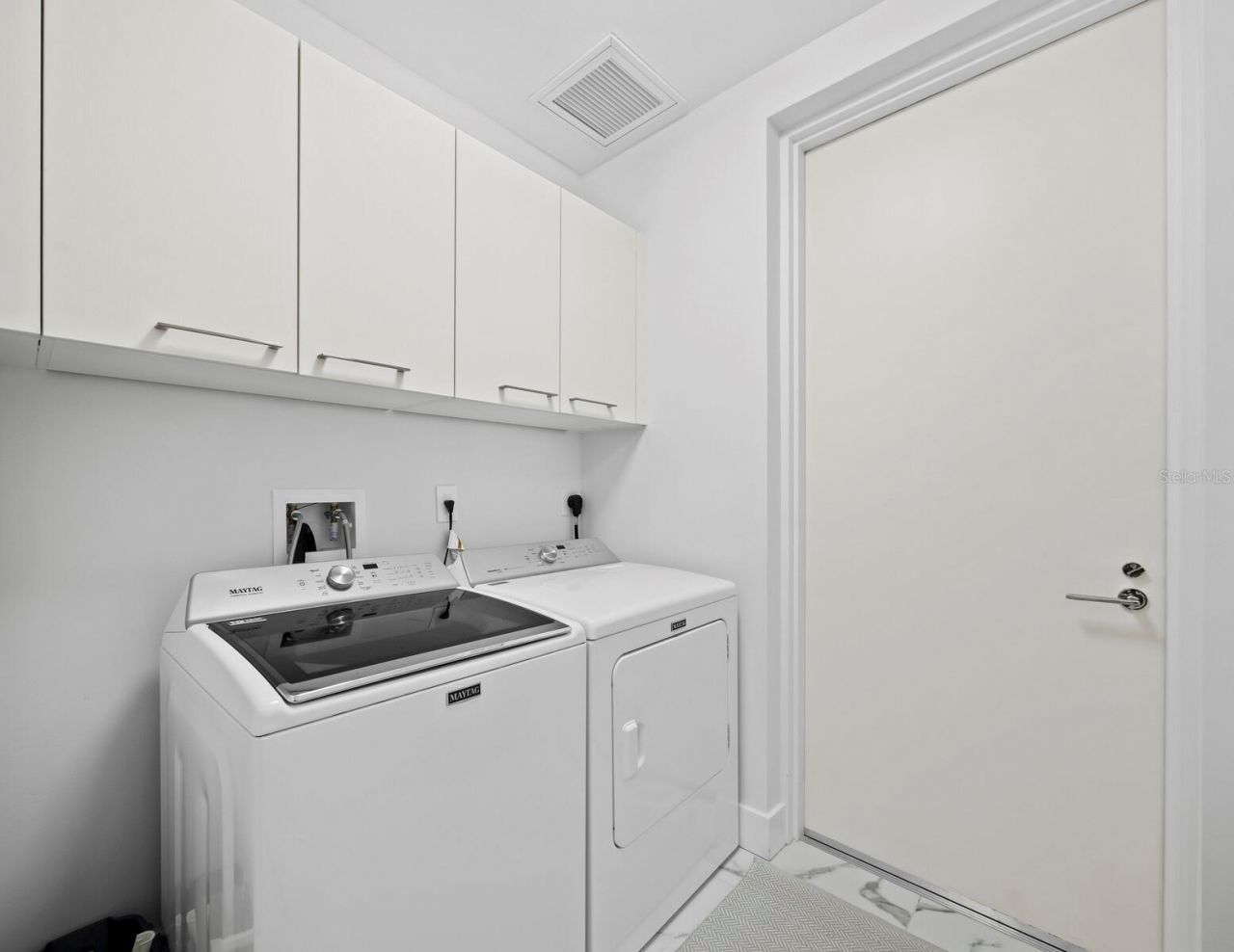 1155 N Gulfstream Avenue, Unit 906, Sarasota, FL 34236 Photo