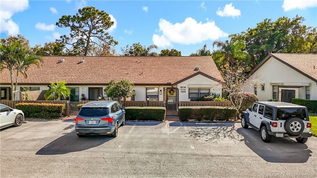 1514 SW Silver Pine Way, Unit 103F, Palm City, FL 34990 Photo