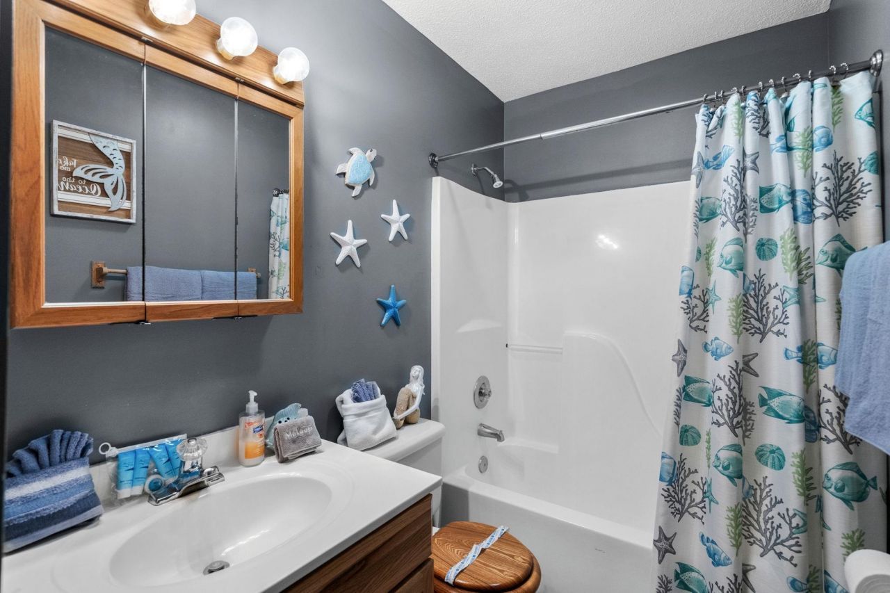 6001-1826 S Kings Hwy. Photo 14