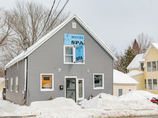 15 School Street, Freeport, ME 04032