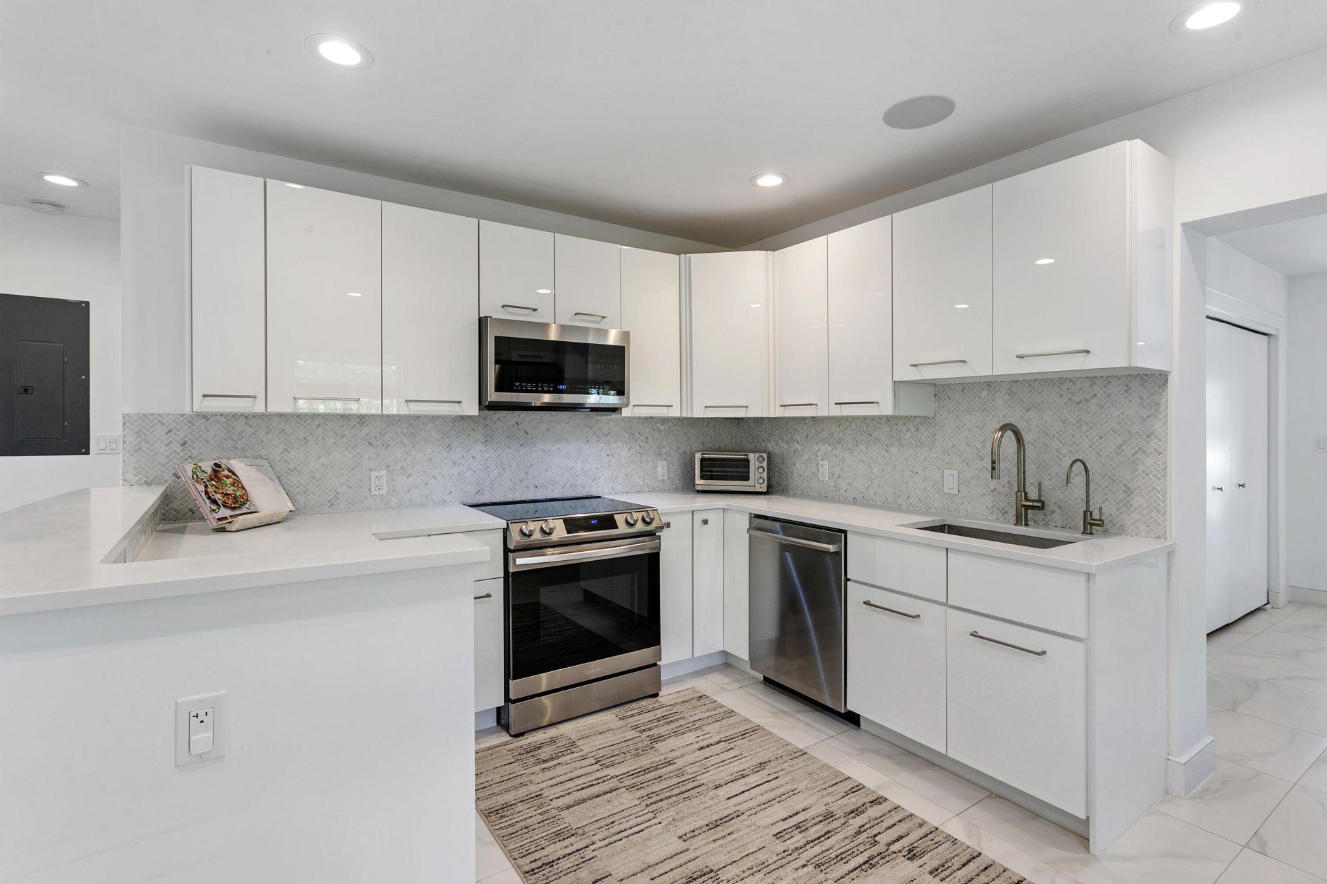 406 35th Street, West Palm Beach, FL 33407 Photo