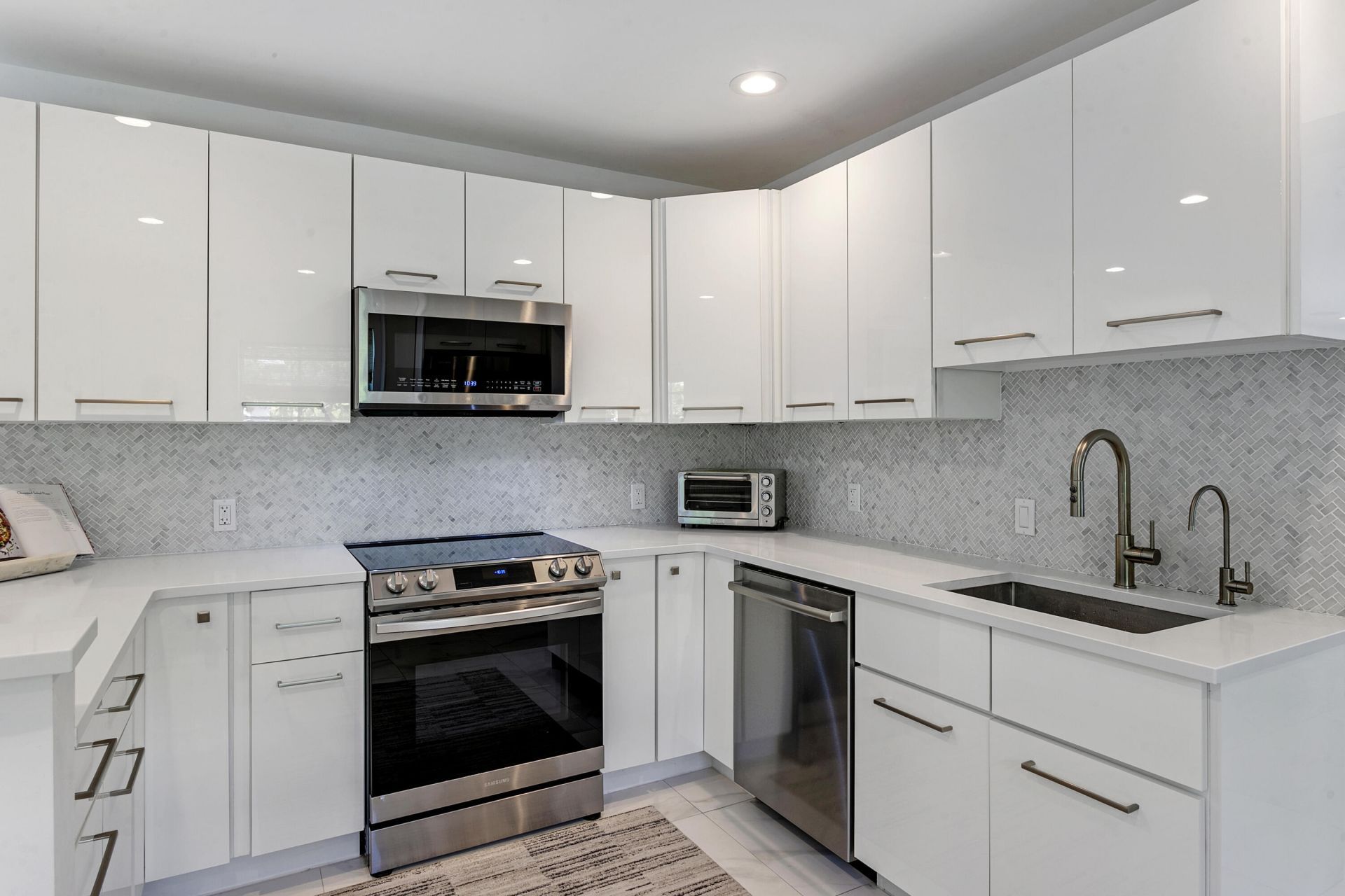 406 35th Street, West Palm Beach, FL 33407 Photo