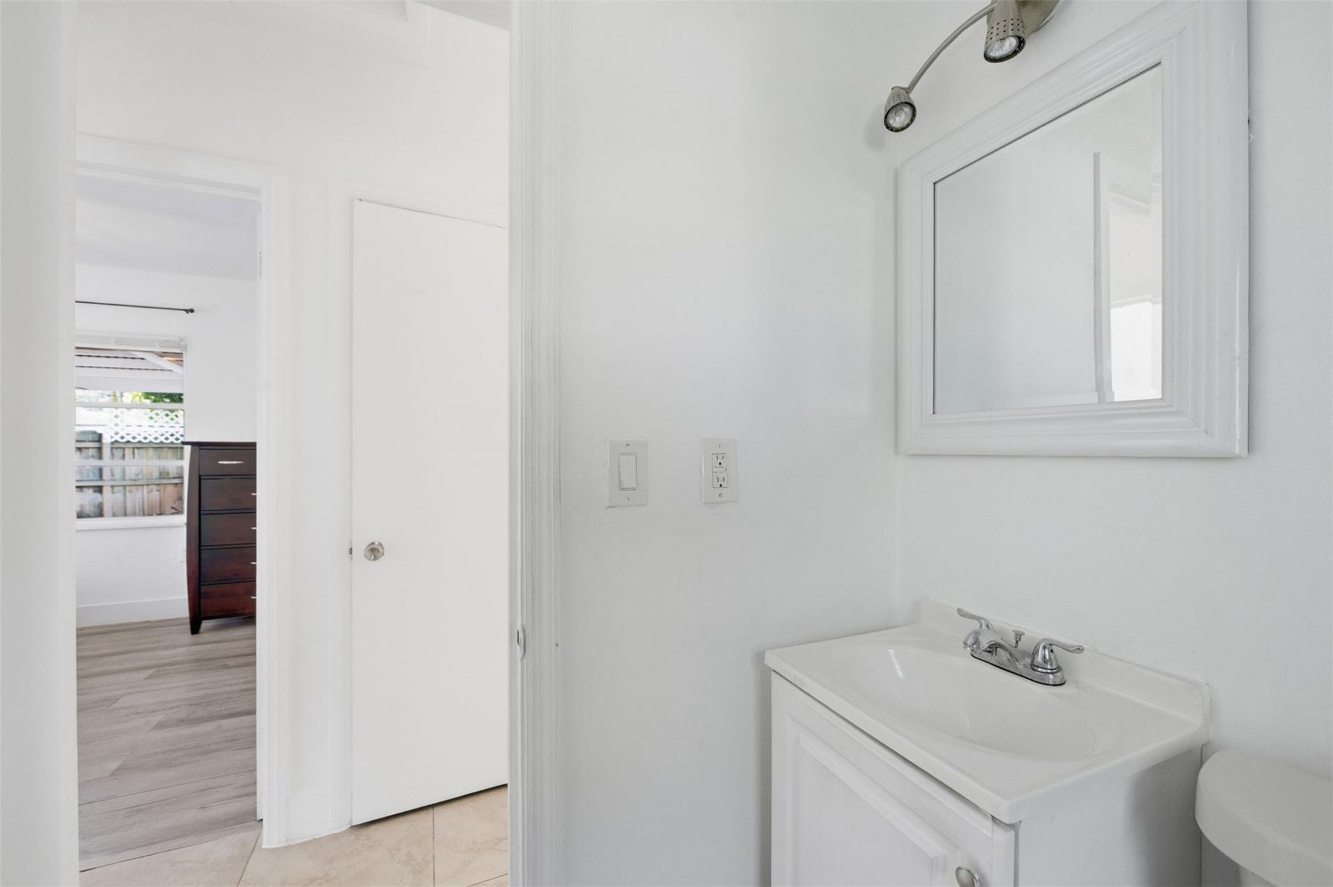 1435 SW 5th Court, Fort Lauderdale, FL 33312 Photo