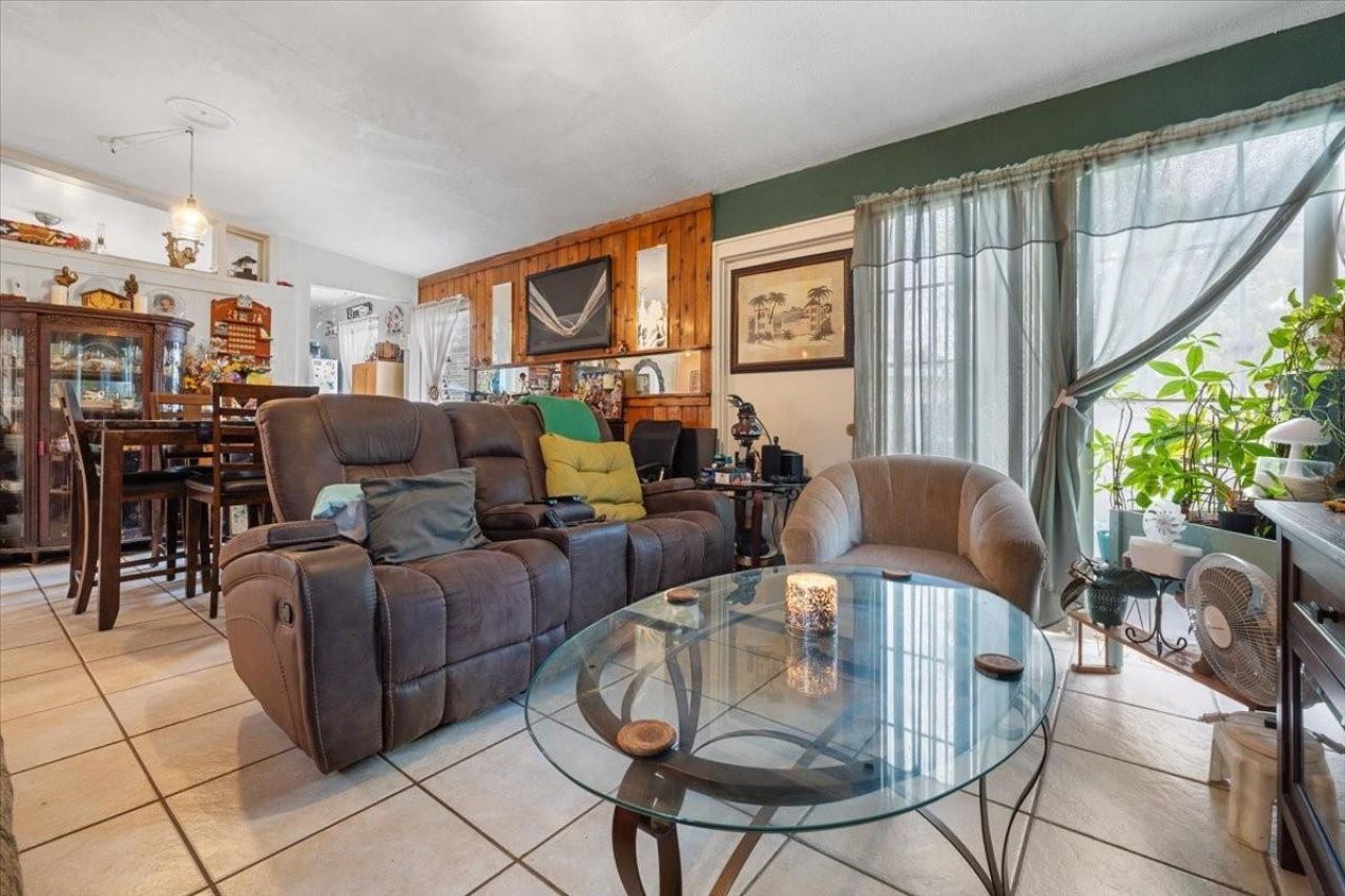 5805 NW 18th Ct, Margate, FL 33063 Photo