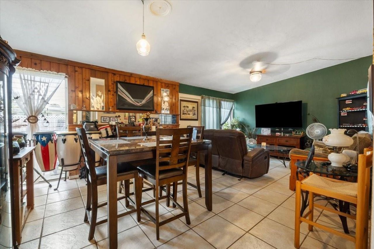 5805 NW 18th Ct, Margate, FL 33063 Photo