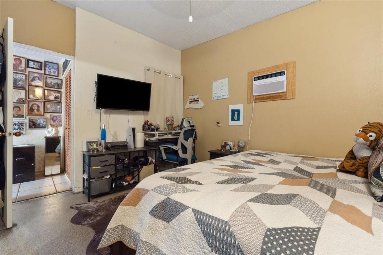 5805 NW 18th Ct, Margate, FL 33063 Photo