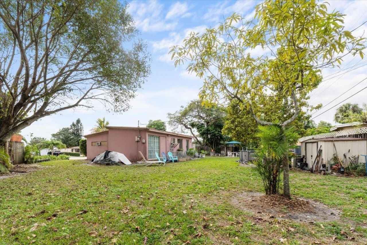 5805 NW 18th Ct, Margate, FL 33063 Photo