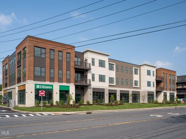 580 Columbia Turnpike, Unit 208, East Greenbush, NY 12061