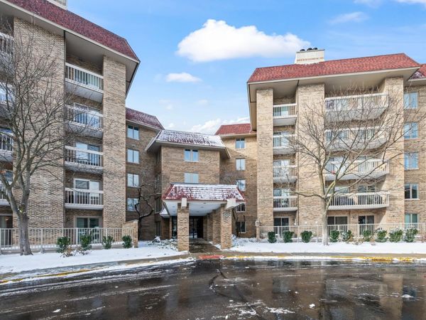 1280 RUDOLPH Road, Unit 1F, Northbrook, IL 60062