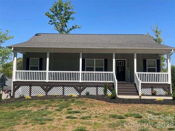 9464 Riviera Drive, Sherrills Ford, NC 28673