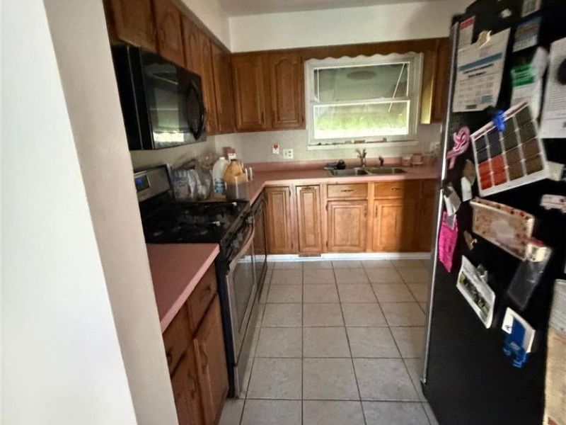 24880 Ridgeline Drive, Bedford Heights, OH 44146 Photo 9
