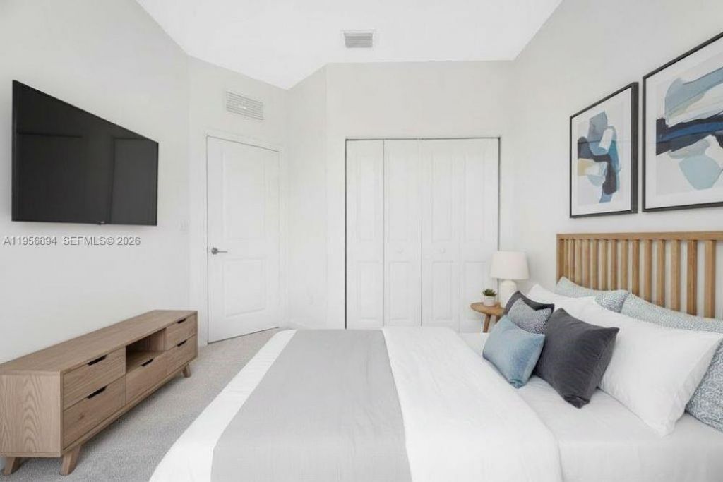 15955 SW 2nd St, Pembroke Pines, FL 33027 Photo