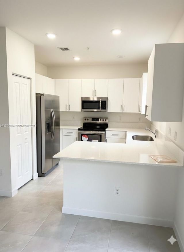 15955 SW 2nd St, Pembroke Pines, FL 33027 Photo