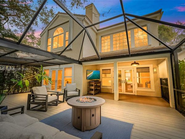 32 Grand Bay Circle, Juno Beach, FL 33408