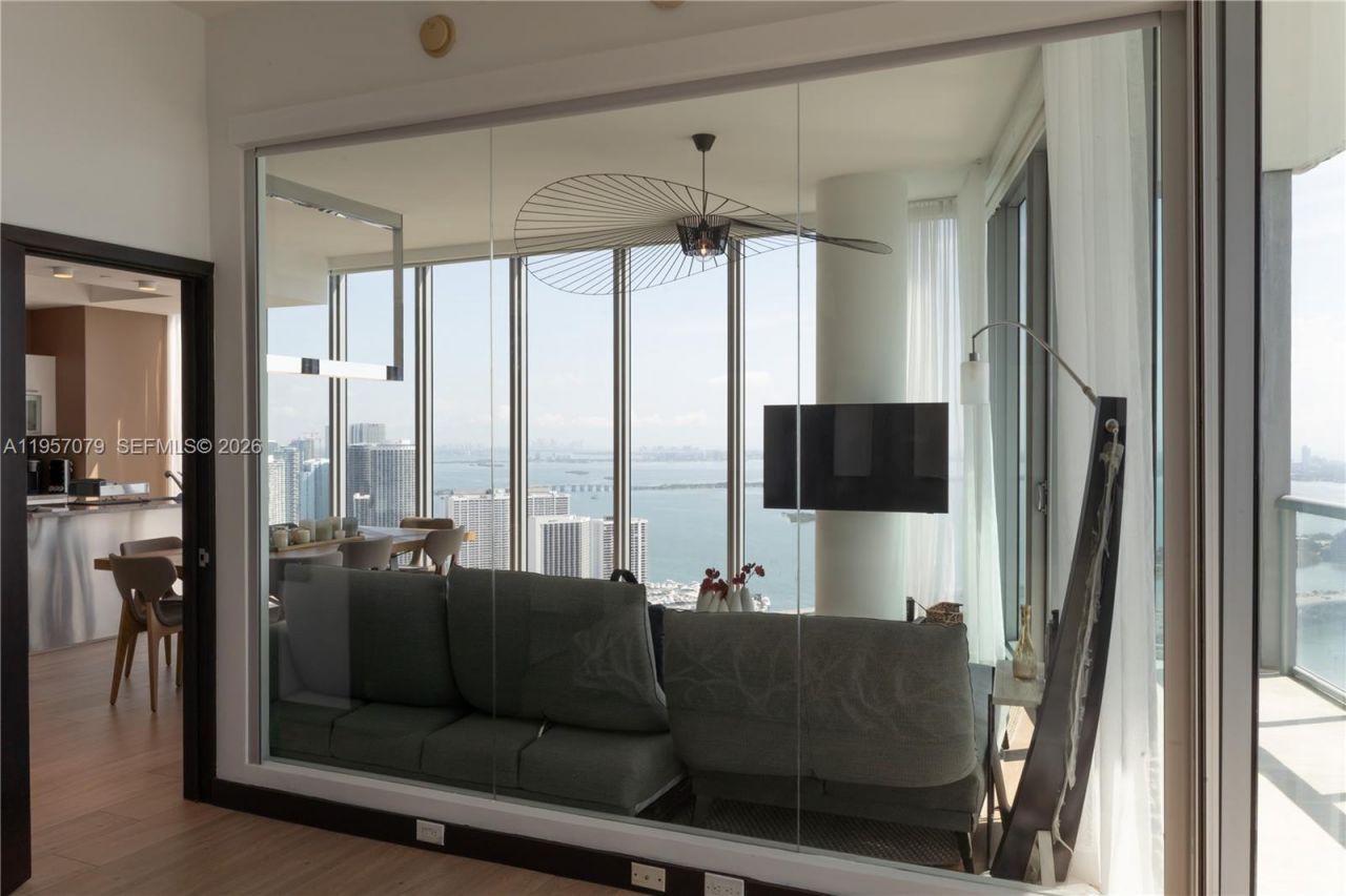 888 Biscayne Blvd, Unit 5508, Miami, FL 33132 Photo
