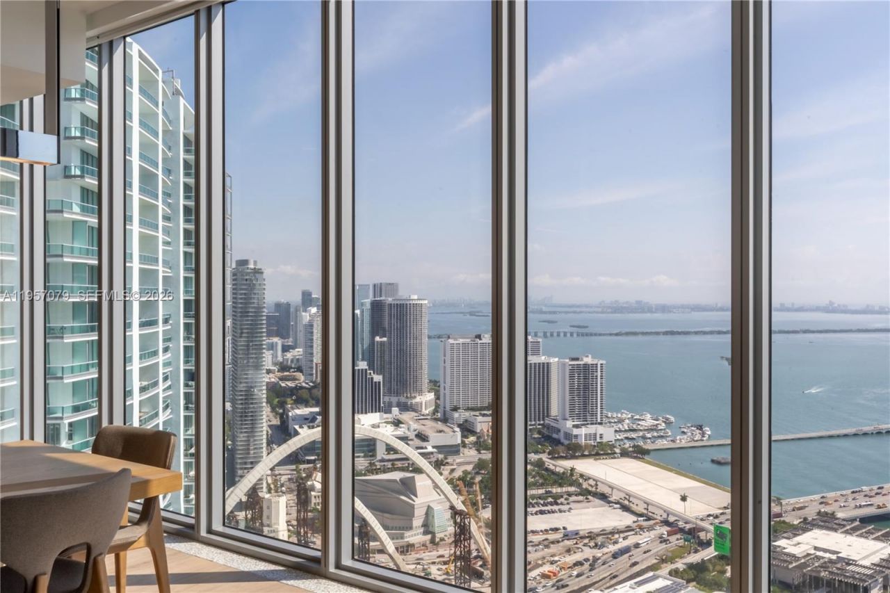 888 Biscayne Blvd, Unit 5508, Miami, FL 33132 Photo