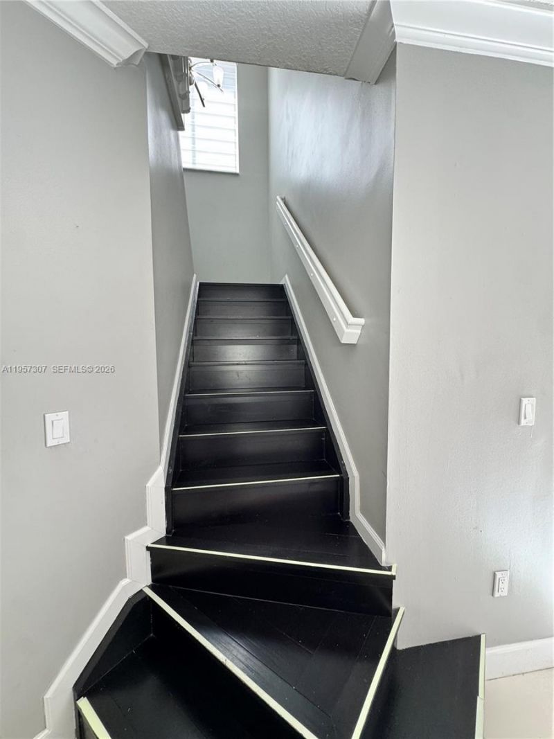 8330 NW 10th St, Unit 10I, Miami, FL 33126 Photo