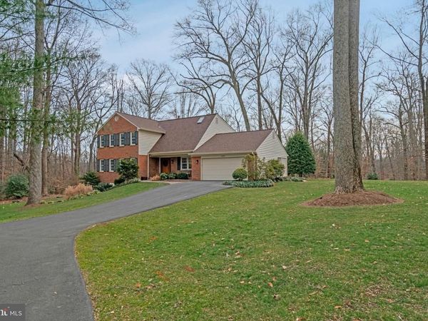 11700 CLARA WAY, FAIRFAX STATION, VA 22039