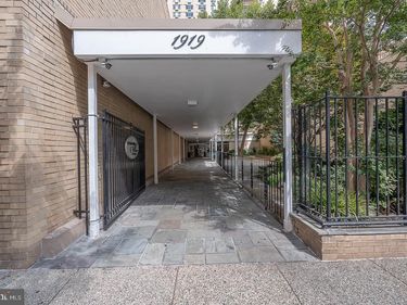 1919 CHESTNUT, Unit 2822, PHILADELPHIA, PA 19103