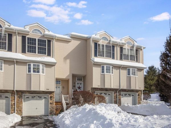 1604 Pondview Loop, Wappingers Falls, NY 12590