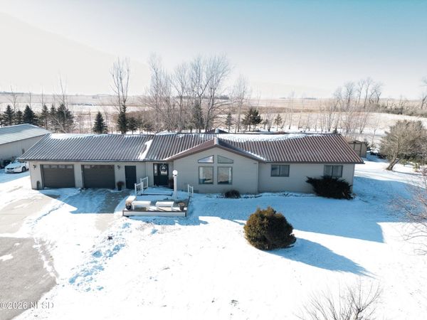 16955 US HIGHWAY 212 HIGHWAY, Clear Lake, SD 57226