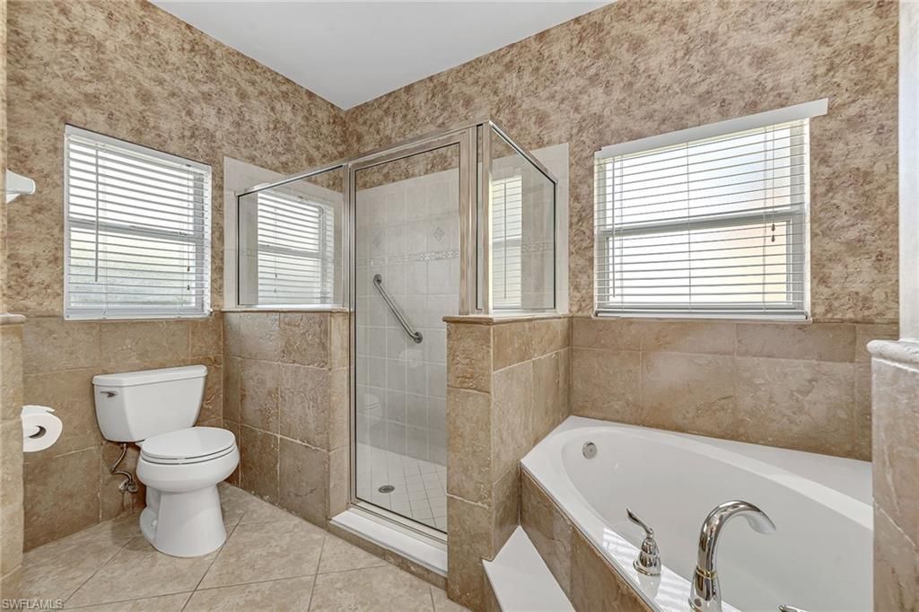 104 Glen Eagle Cir, Naples, FL 34104 Photo